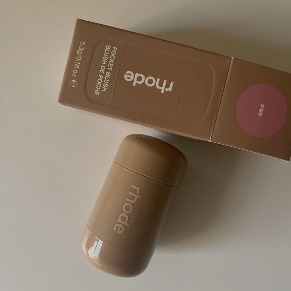 RHODE HAILEY BIEBER POCKET BLUSH (PIGGY) 🌸🐷